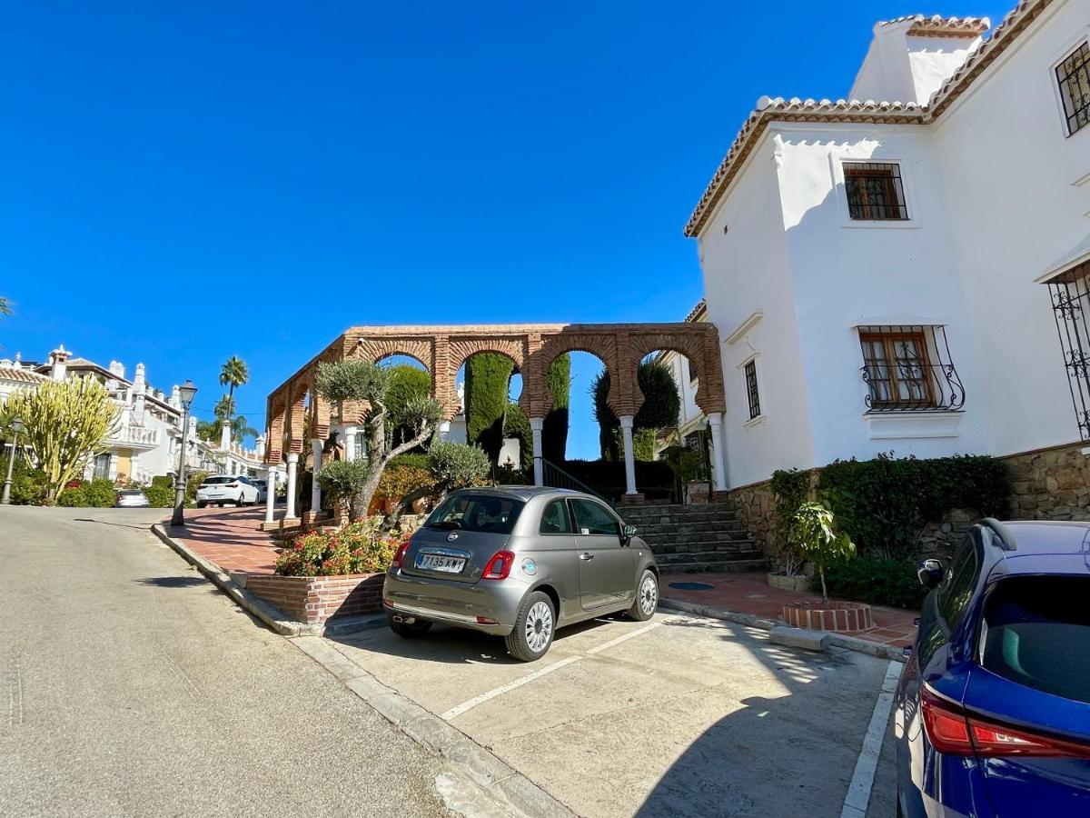 Semidetached Duplex Home At Puebla Aida, Mijas Golf With Pool, Golf And Sea Views Малага Екстериор снимка